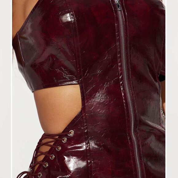 Cherry red faux leather dress - Picture 4 of 8